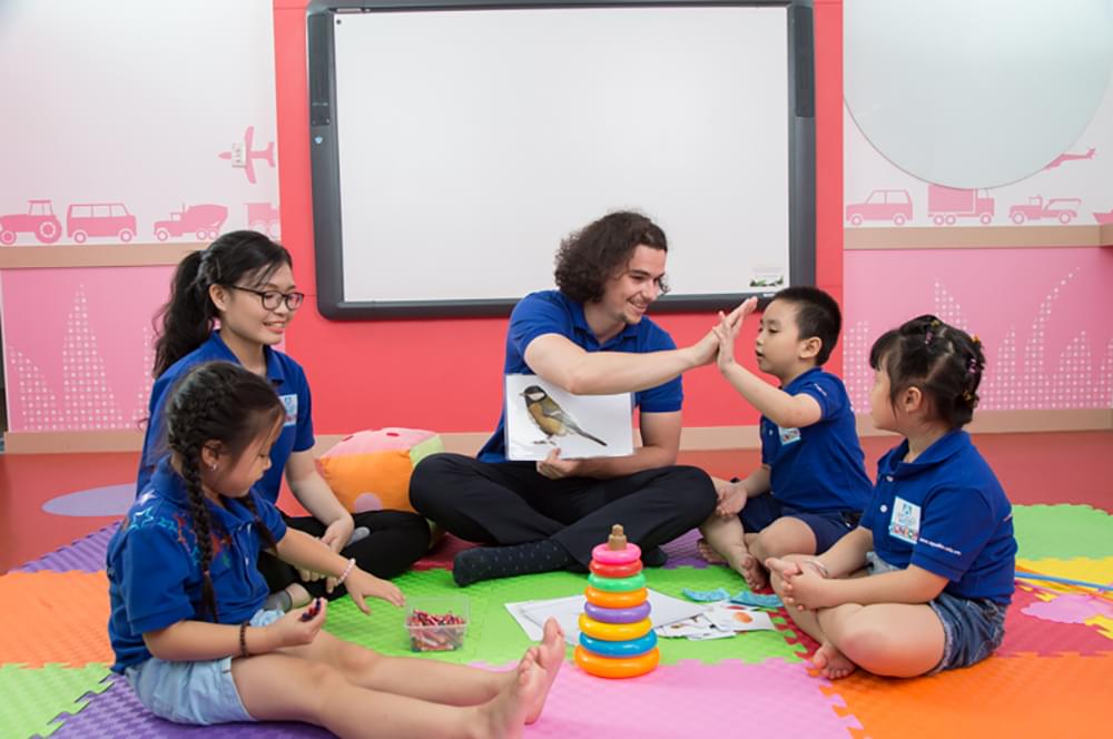 4 bí quyết vàng tạo động lực học tiếng Anh cho bé