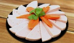 GIÒ LỤA (Pork steamed roll)