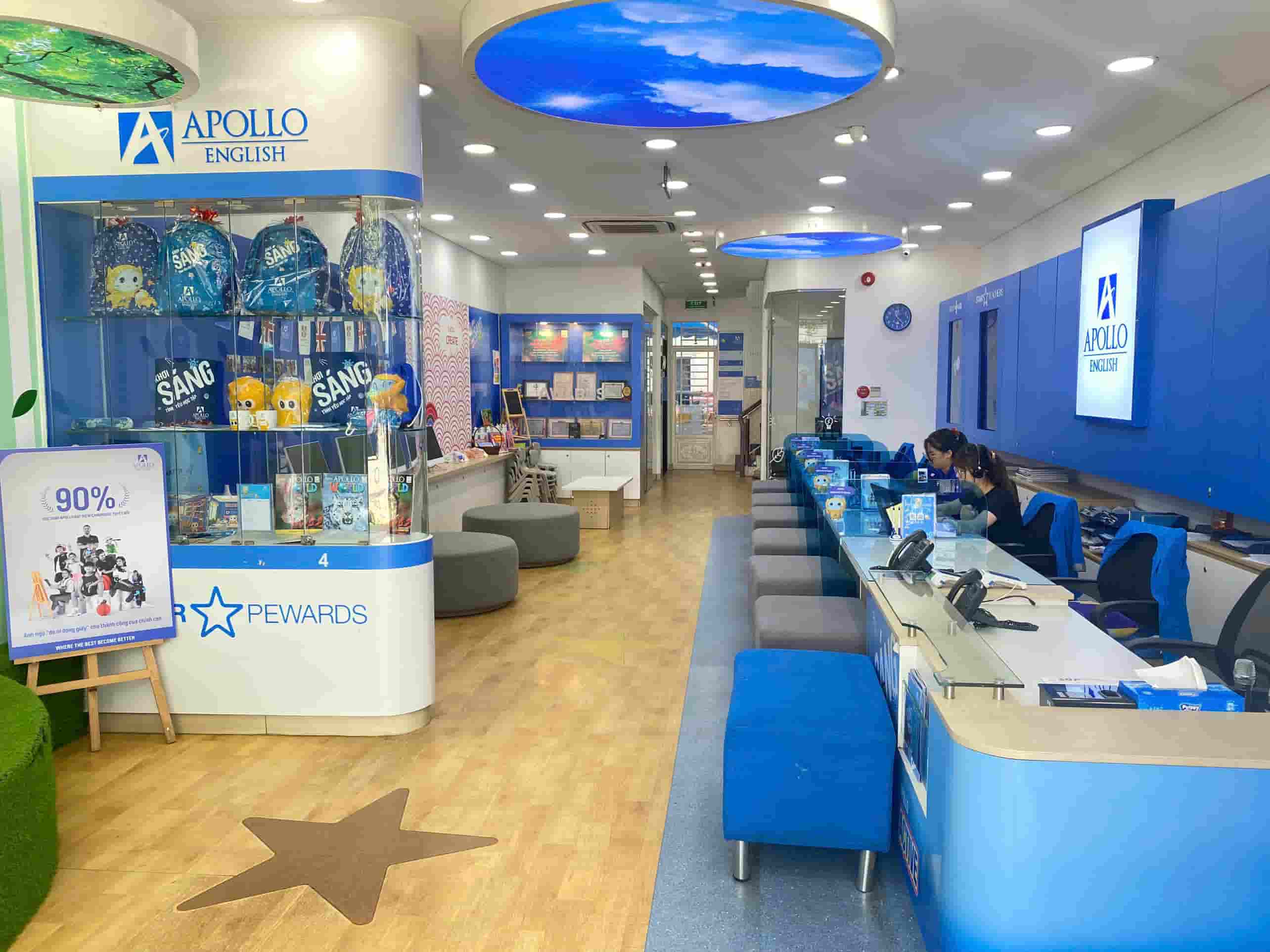 Tầng trệt của trung tâm Apollo English Bình Dương
