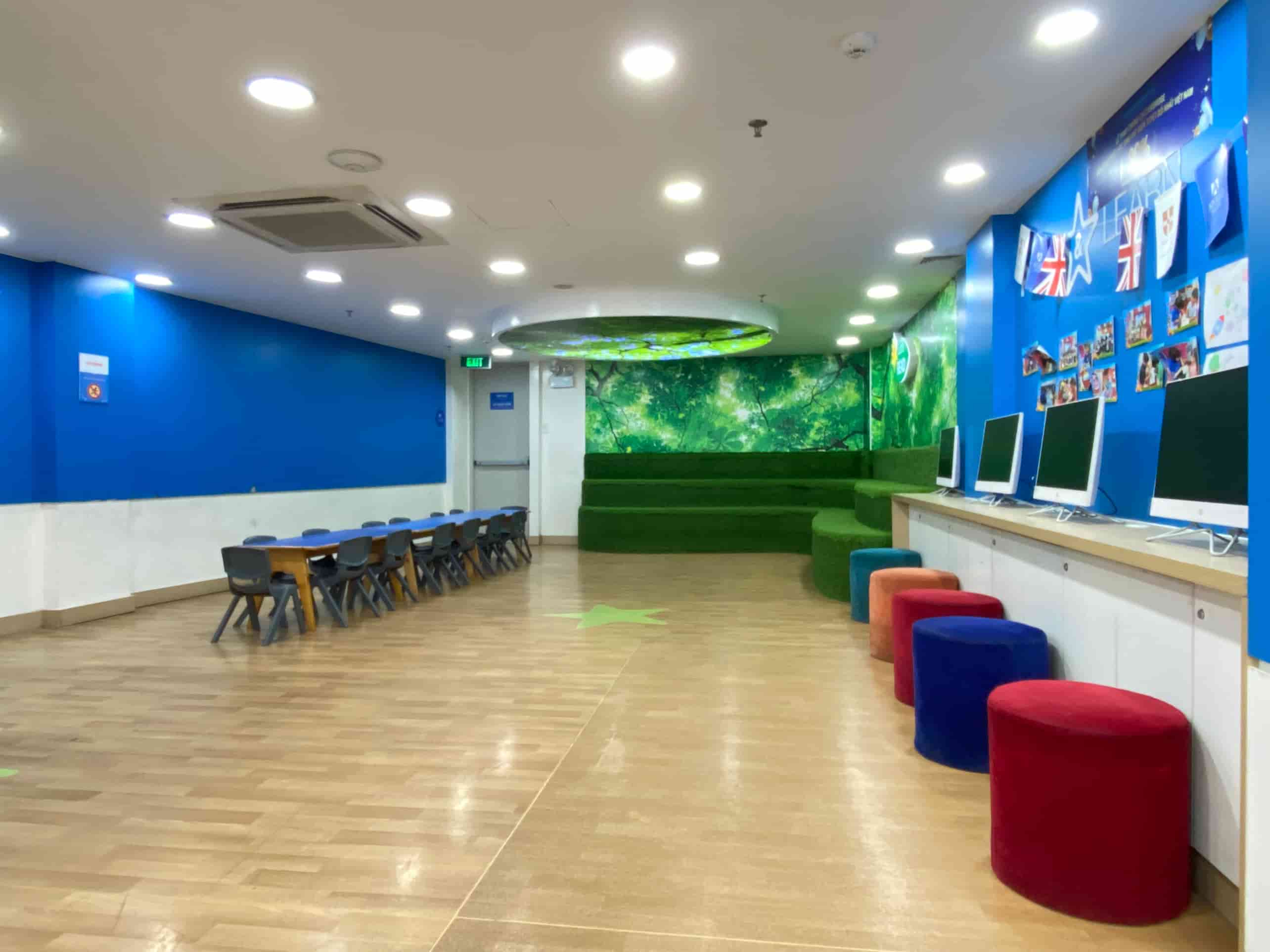 Phòng học đạt chuẩn quốc tế tại Apollo English Lê Quang Định