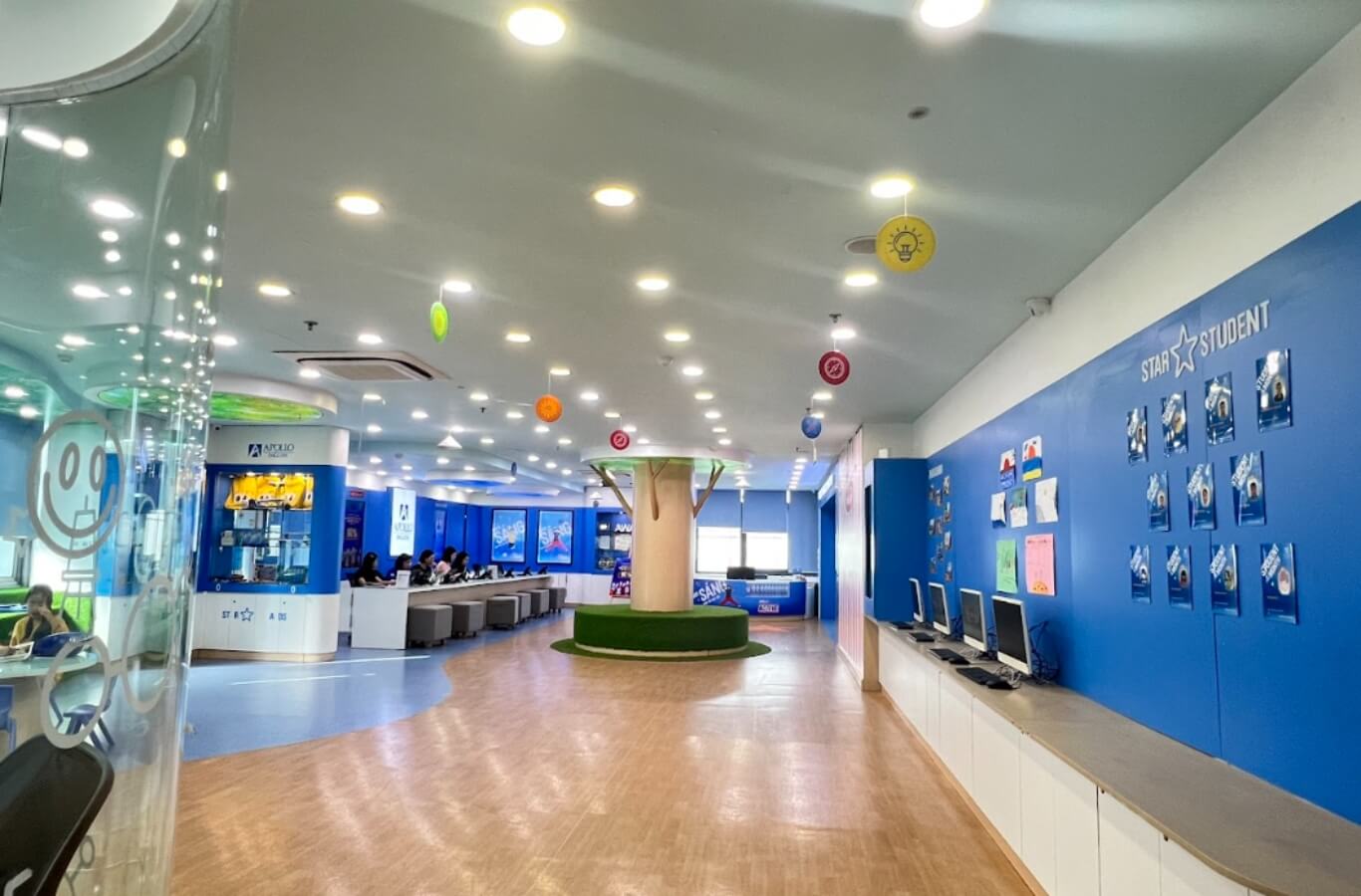 Sảnh chờ trung tâm Apollo English Bắc Ninh