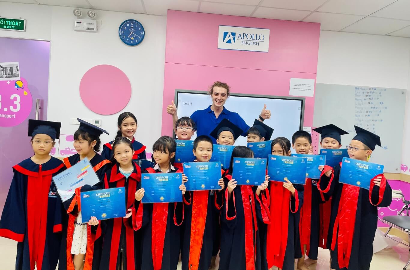Lớp học tại trung tâm tiếng Anh Apollo English Thanh Xuân